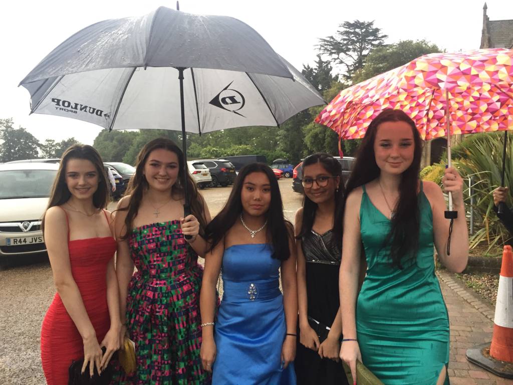 Yr11Prom19 173